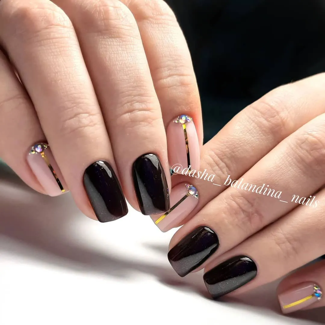 Komilfo Deluxe Dusk D301 smalto semipermanente nero borgogna 8 ml