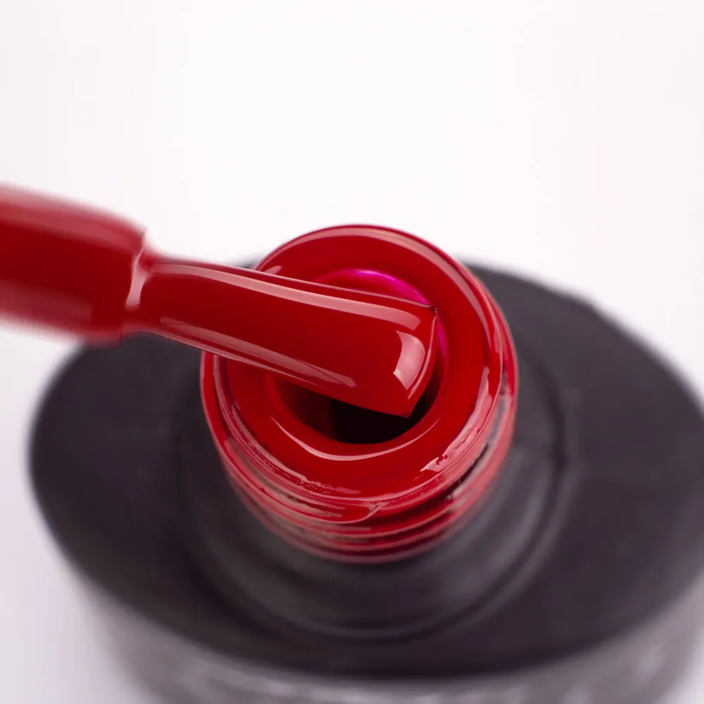 Komilfo Rior 002 smalto gel rosso scuro 8 ml
