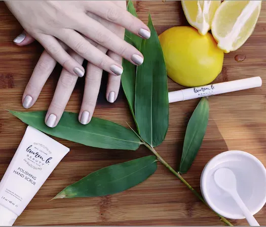 Lauren B Beauty Curator's Club box smalti e nail care