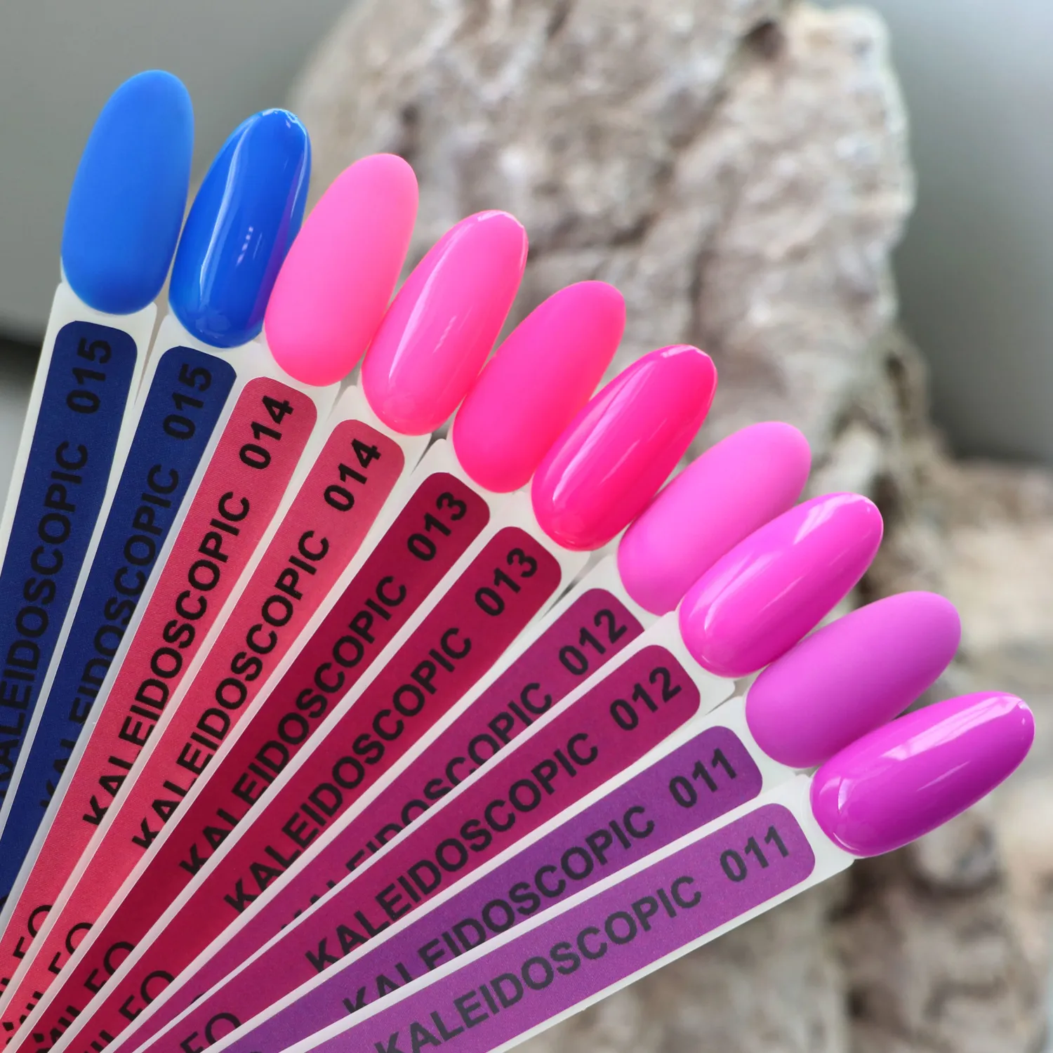 Komilfo Kaleidoscopic K013 smalto 8 ml neon