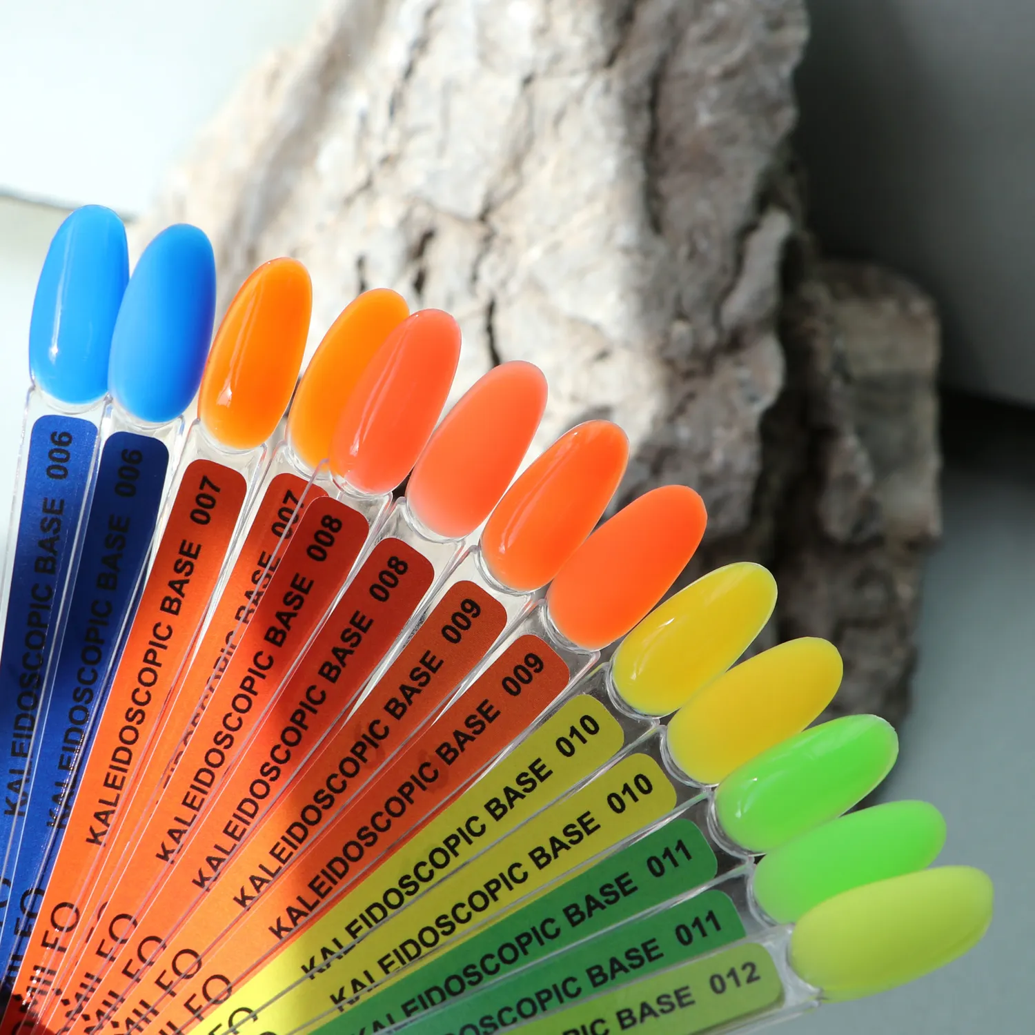 Komilfo Kaleidoscopic 009 base neon arancione scuro 8 ml