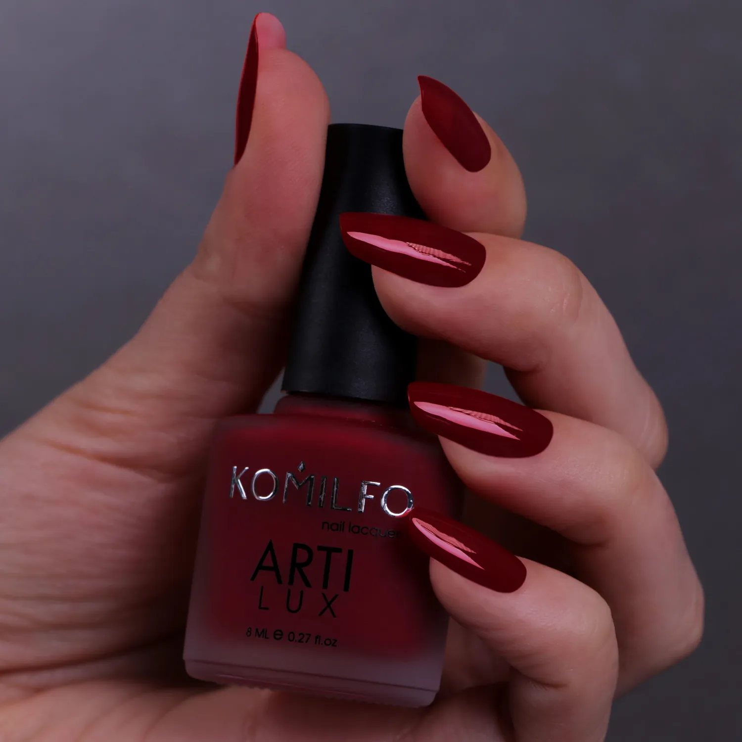 Komilfo ArtiLux 023 smalto unghie bordeaux 8 ml