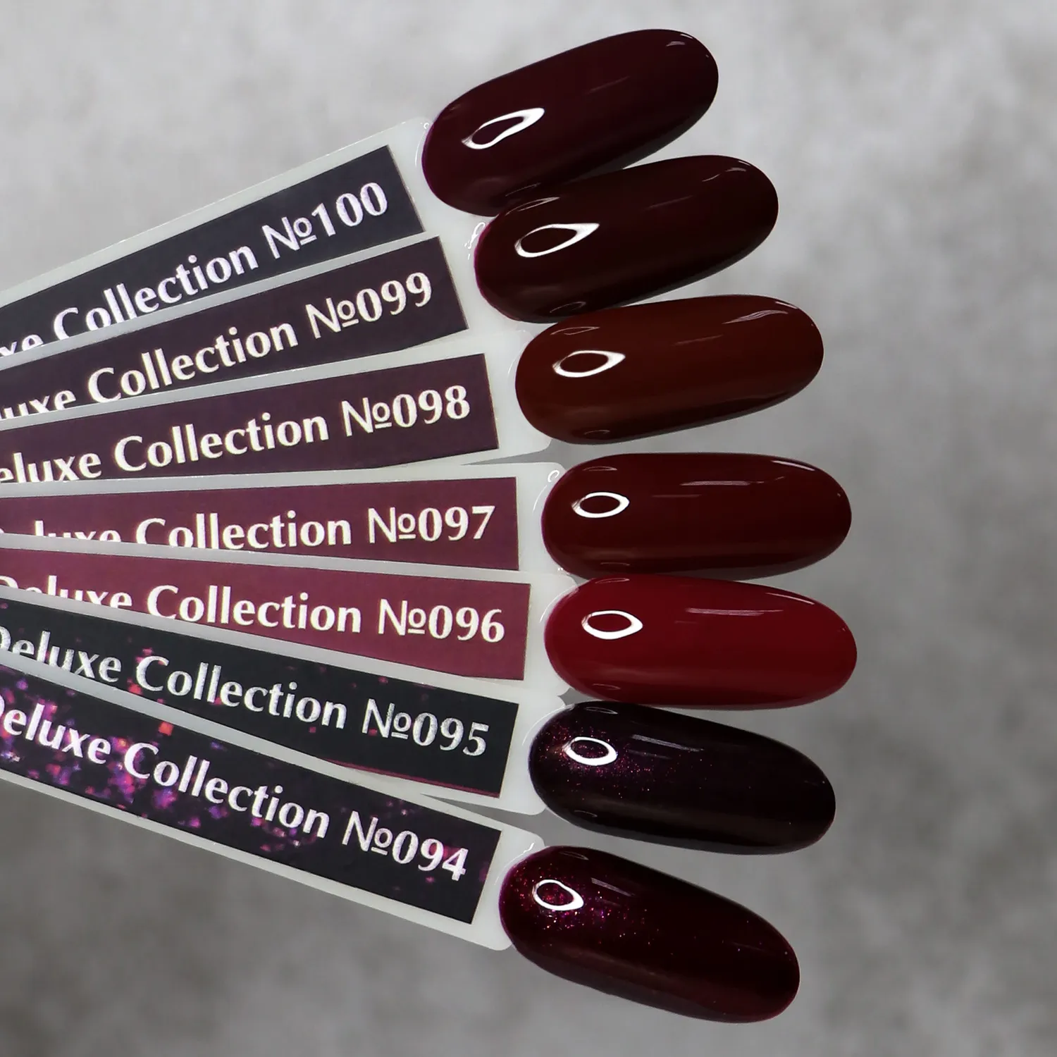 Komilfo Deluxe D099 smalto semipermanente 8 ml senza HEMA