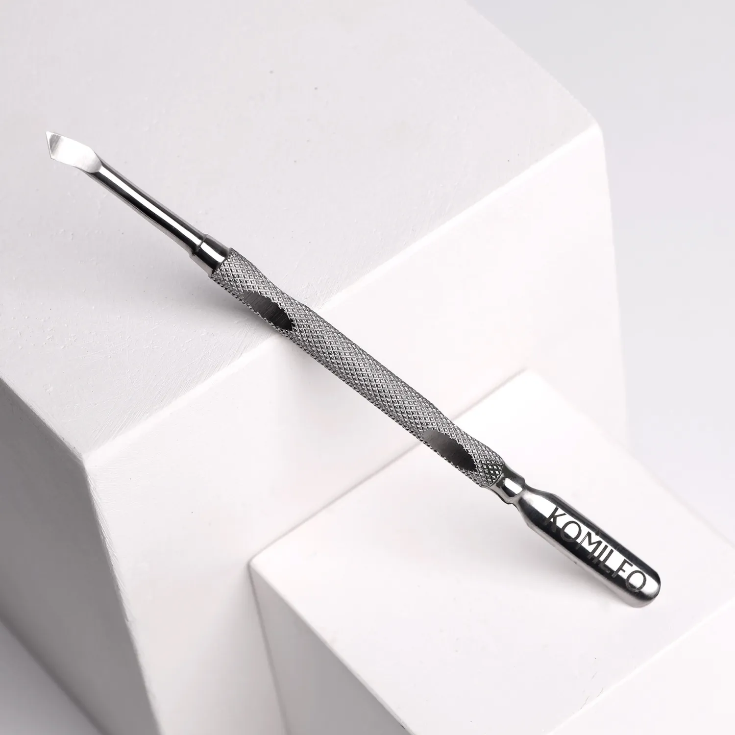 Komilfo Pusher M spingi cuticole con curette in astuccio
