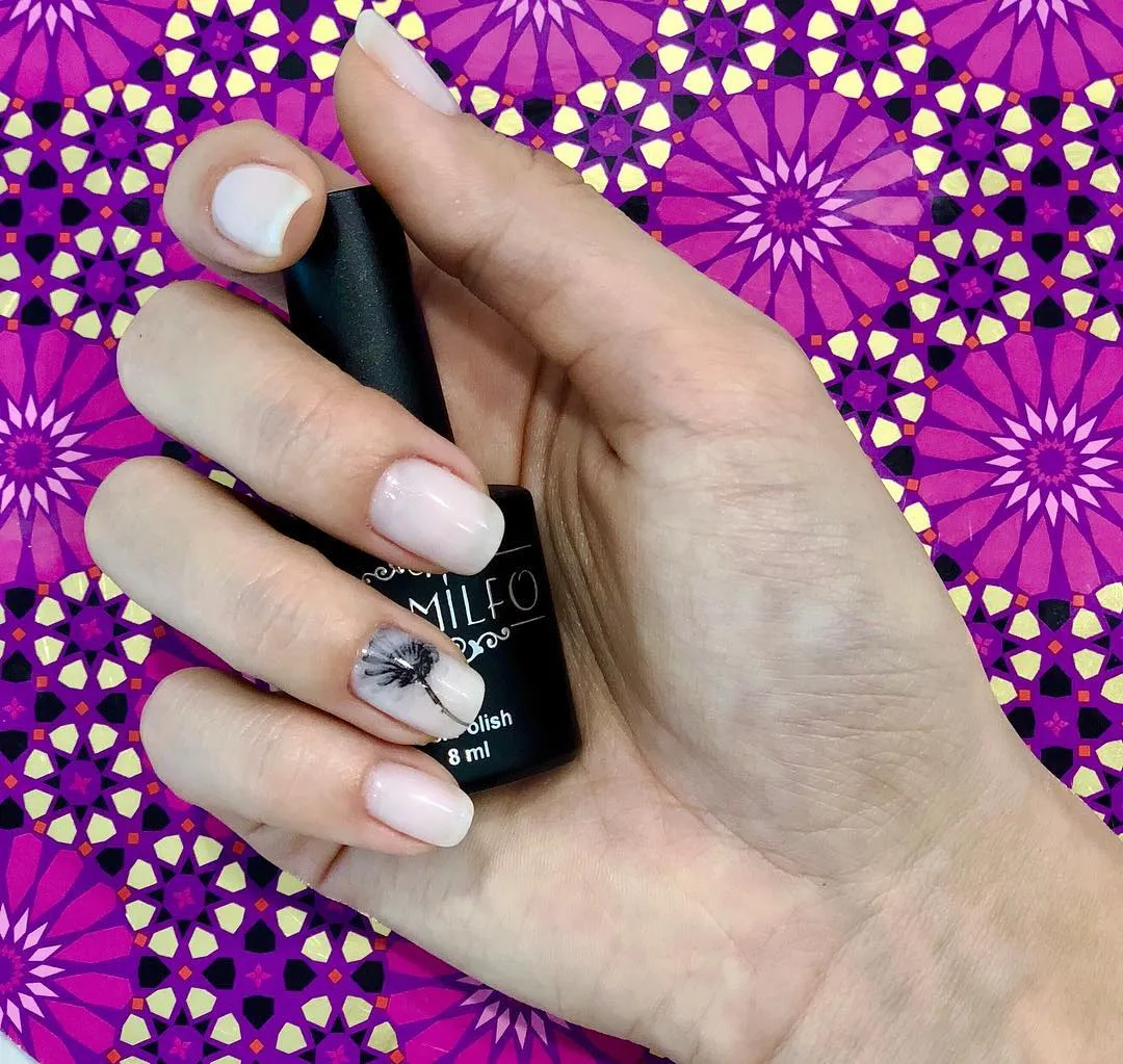 Komilfo French F009 smalto semipermanente 8 ml bianco latte