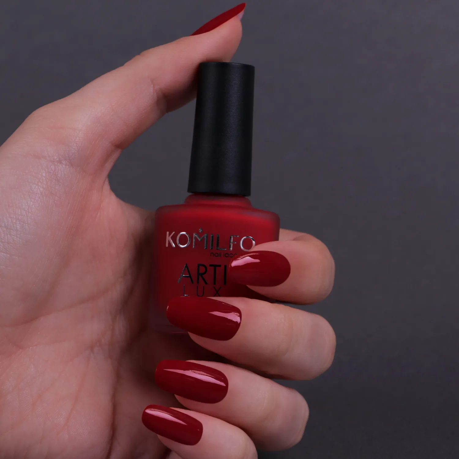 Komilfo ArtiLux 021 smalto unghie 8 ml rosso scuro smalto