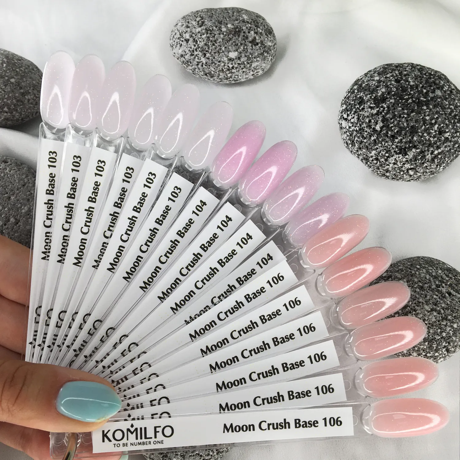 Komilfo Moon Crush 106 base semipermanente 8 ml beige glitter
