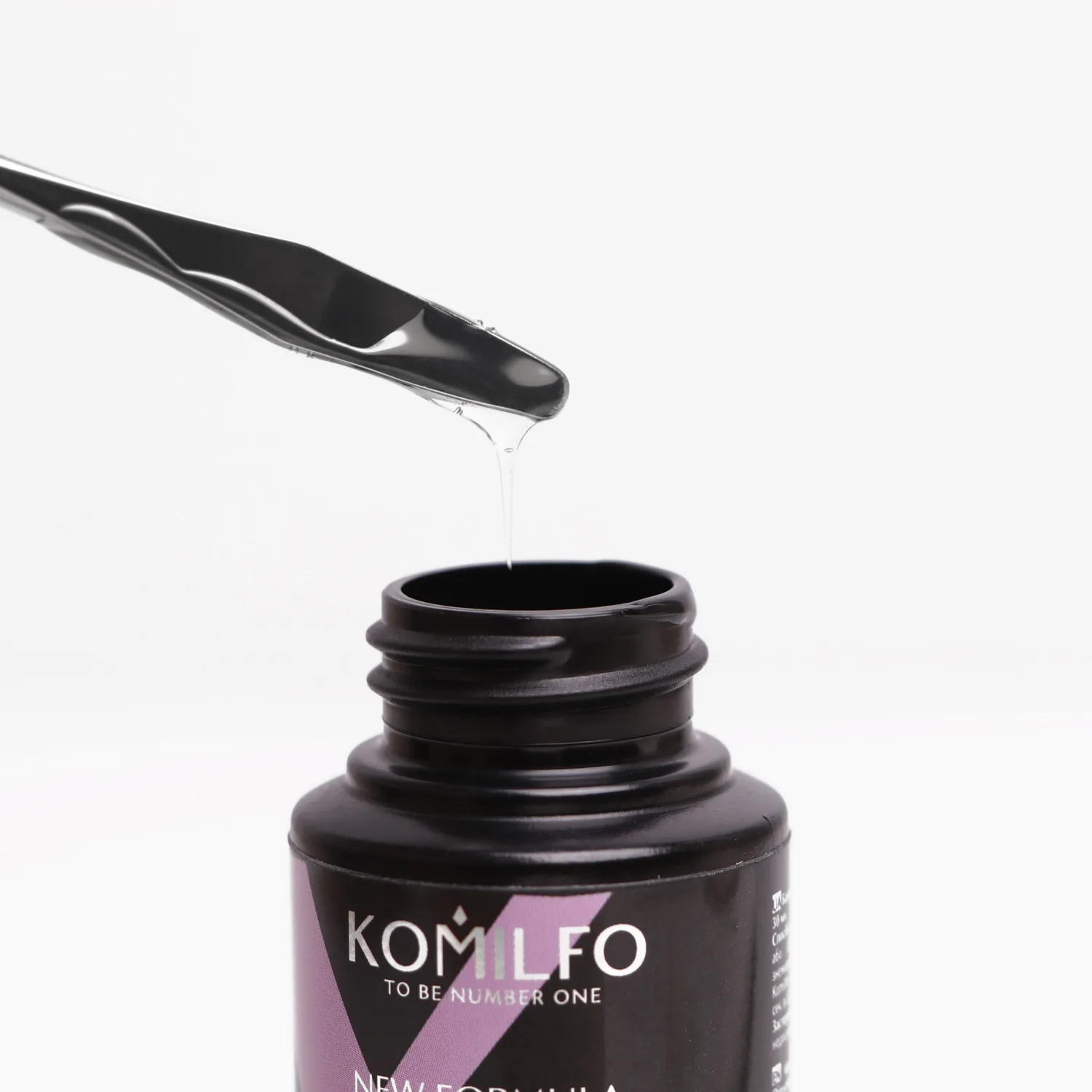 Komilfo X-Base Coat base trasparente 30 ml senza pennello