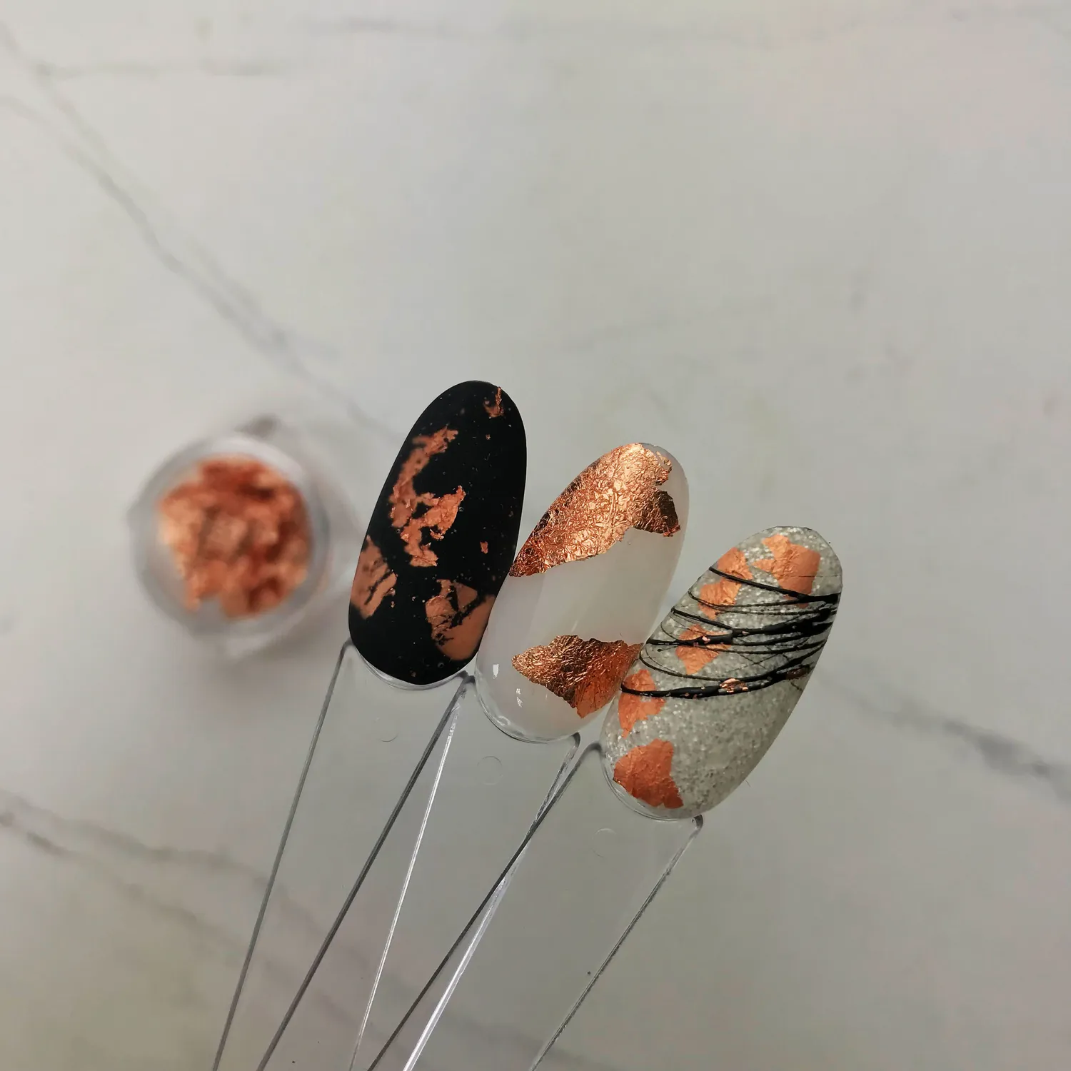 Komilfo Foil foil unghie oro rosa in barattolo
