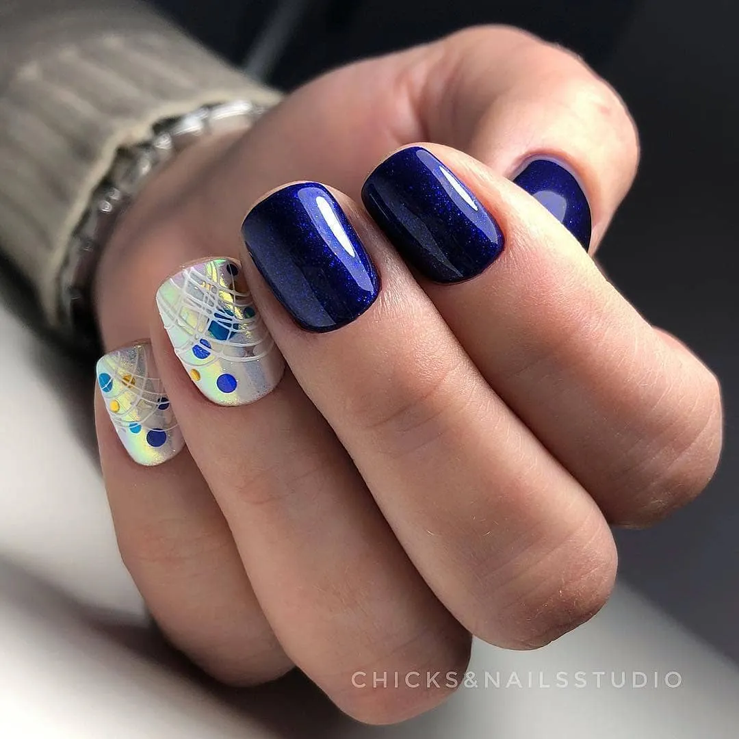 Komilfo Deluxe D252 smalto semipermanente 8 ml blu scuro micro gloss
