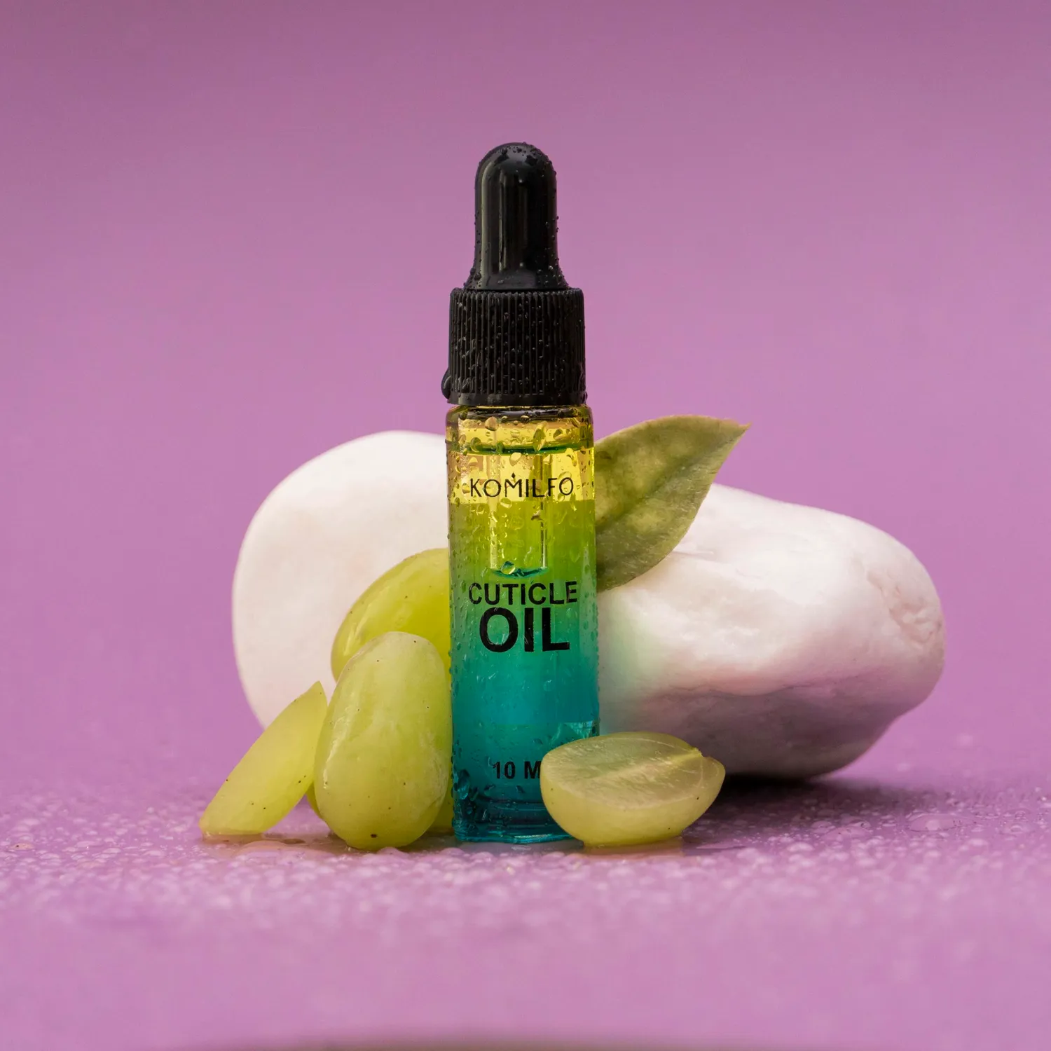 Komilfo olio cuticole Uva 10 ml con contagocce nutriente