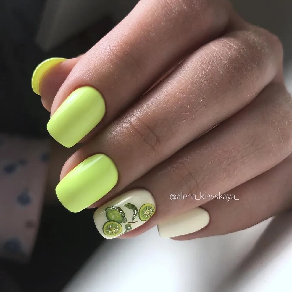 Komilfo Deluxe Series D262 smalto gel giallo 8 ml fluo