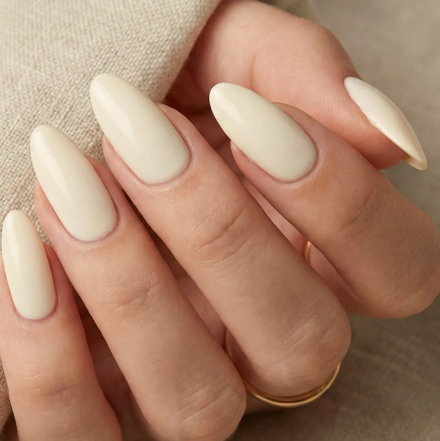 Diva Nails Majestic Color 36 Giallo Burro semipermanente 12ml