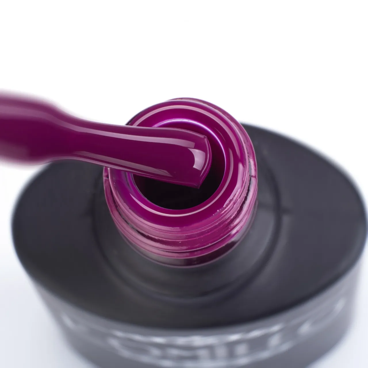 Komilfo Deluxe Series D243 smalto semipermanente 8 ml fucsia