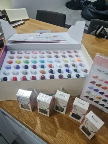 Venalisa VIP4 kit smalti semipermanenti 60 colori