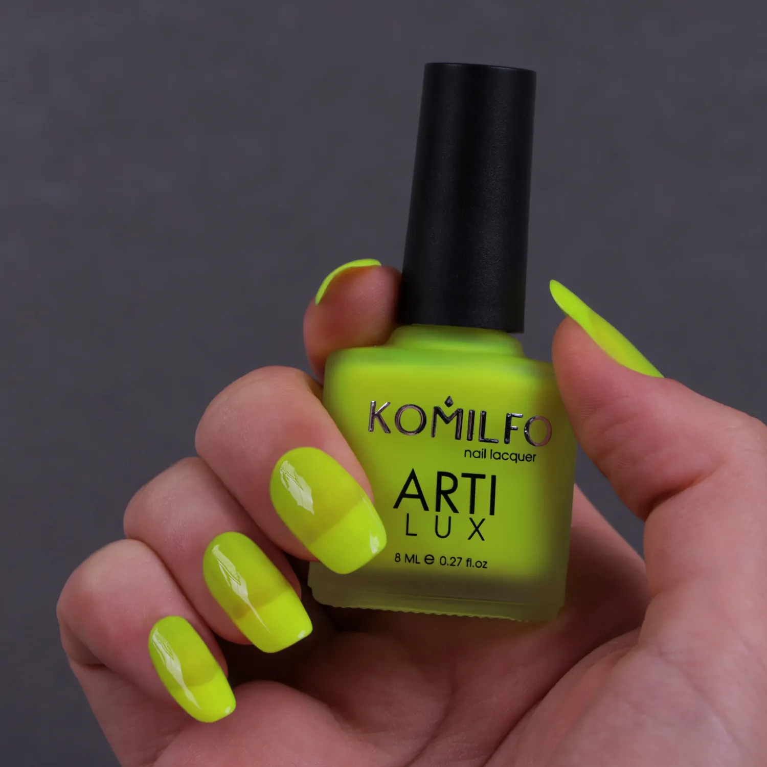 Komilfo ArtiLux 031 smalto giallo neon 8 ml