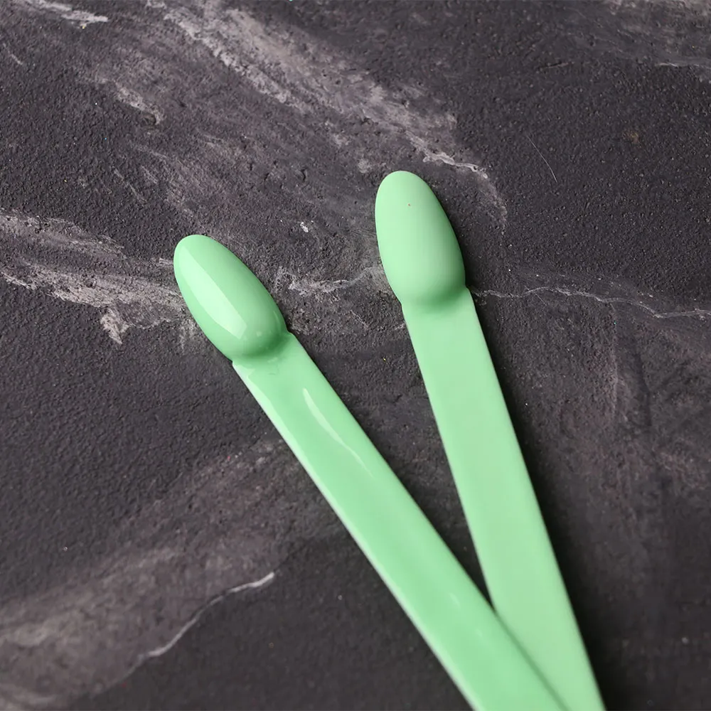Komilfo Deluxe D191 smalto semipermanente 8 ml verde menta smalto