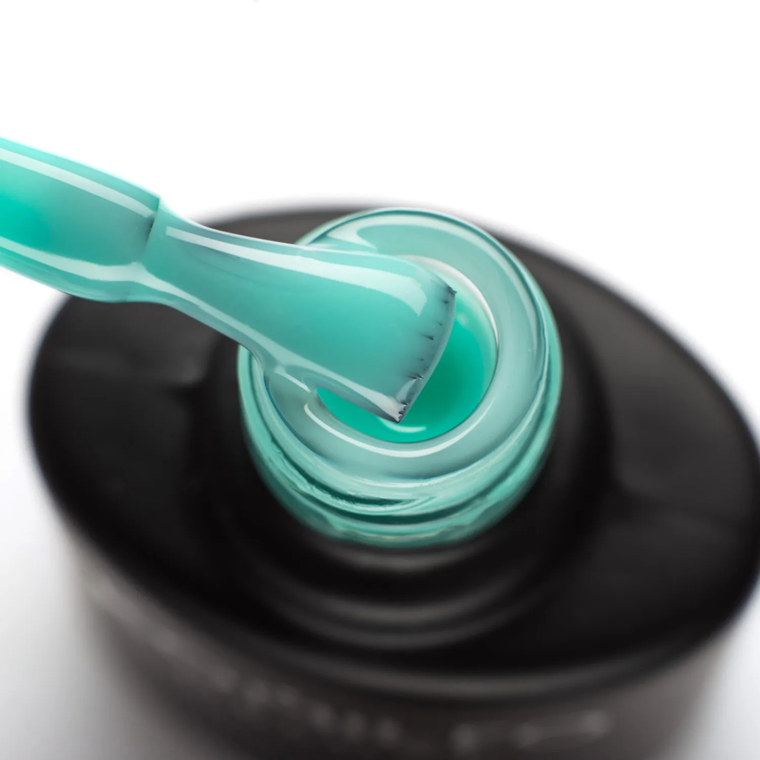 Komilfo Royal Mint base unghie menta HEMA free 8 ml