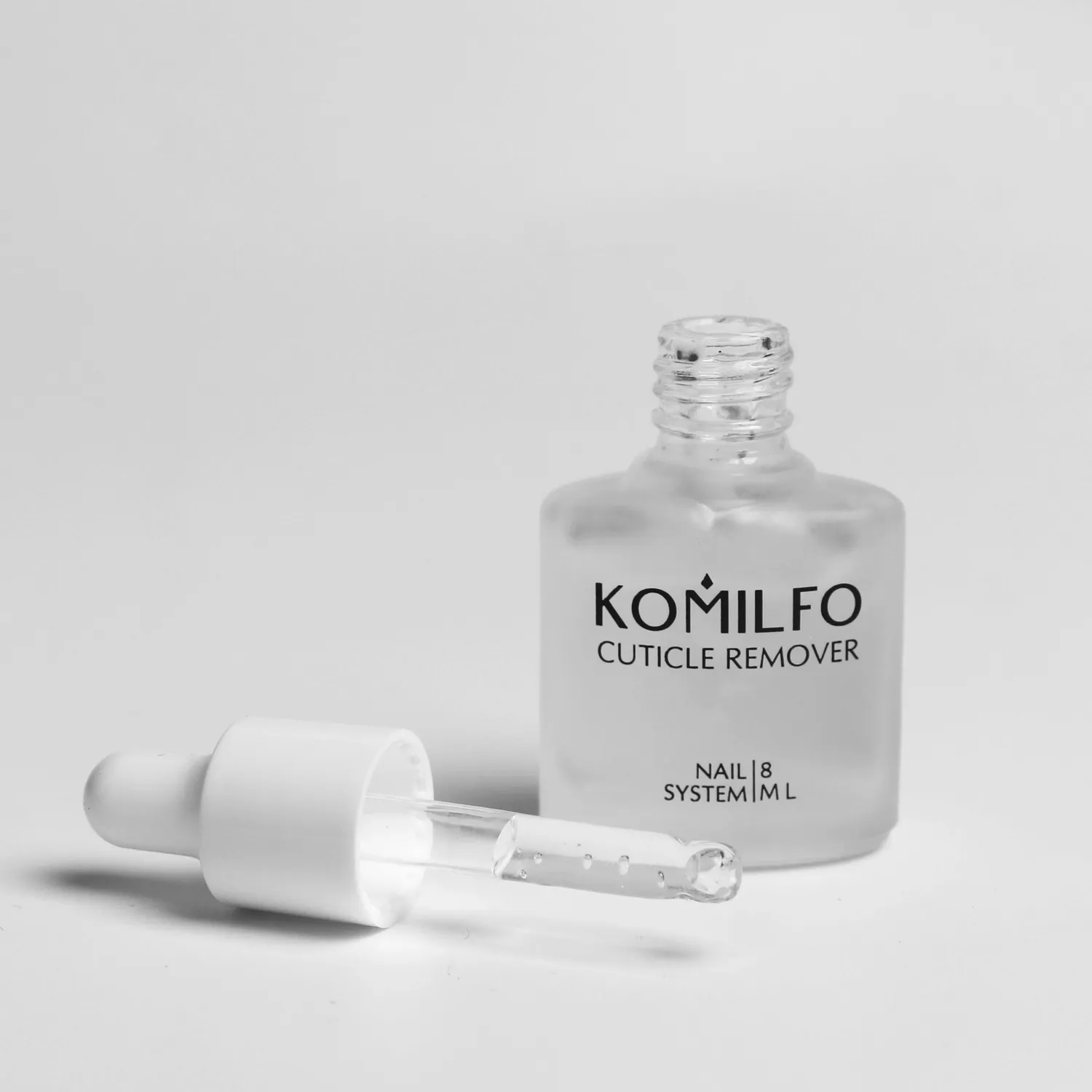 Komilfo Alkaline solvente cuticole alcalino 8 ml rapido