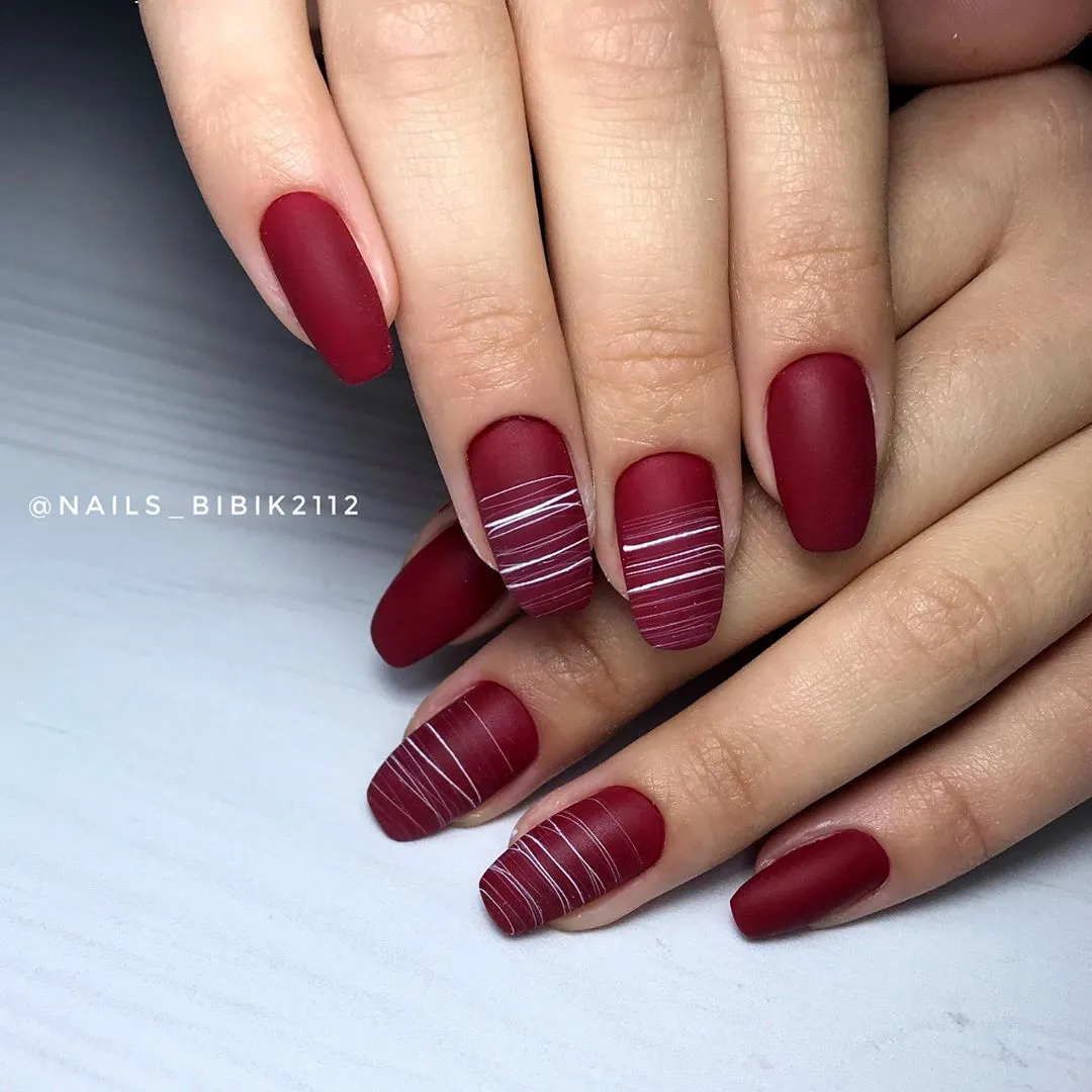 Komilfo Deluxe D231 smalto 8 ml bordeaux