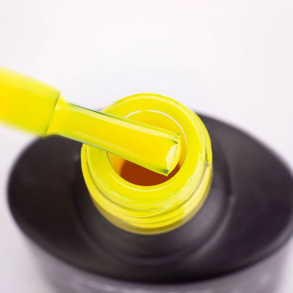 Komilfo Deluxe D269 smalto semipermanente giallo neon 8 ml