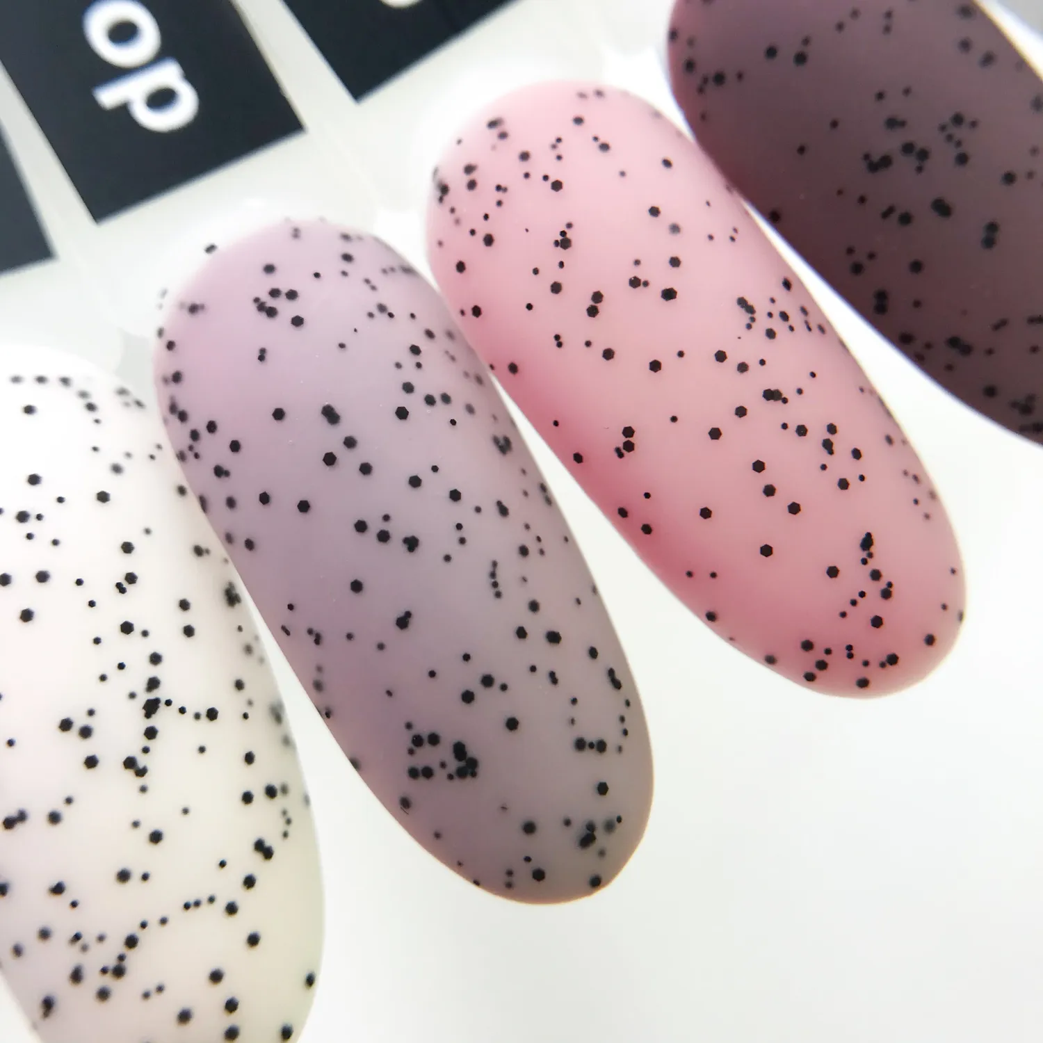 Komilfo No Wipe Matte Dragon Fruit Top Unghie 8 ml