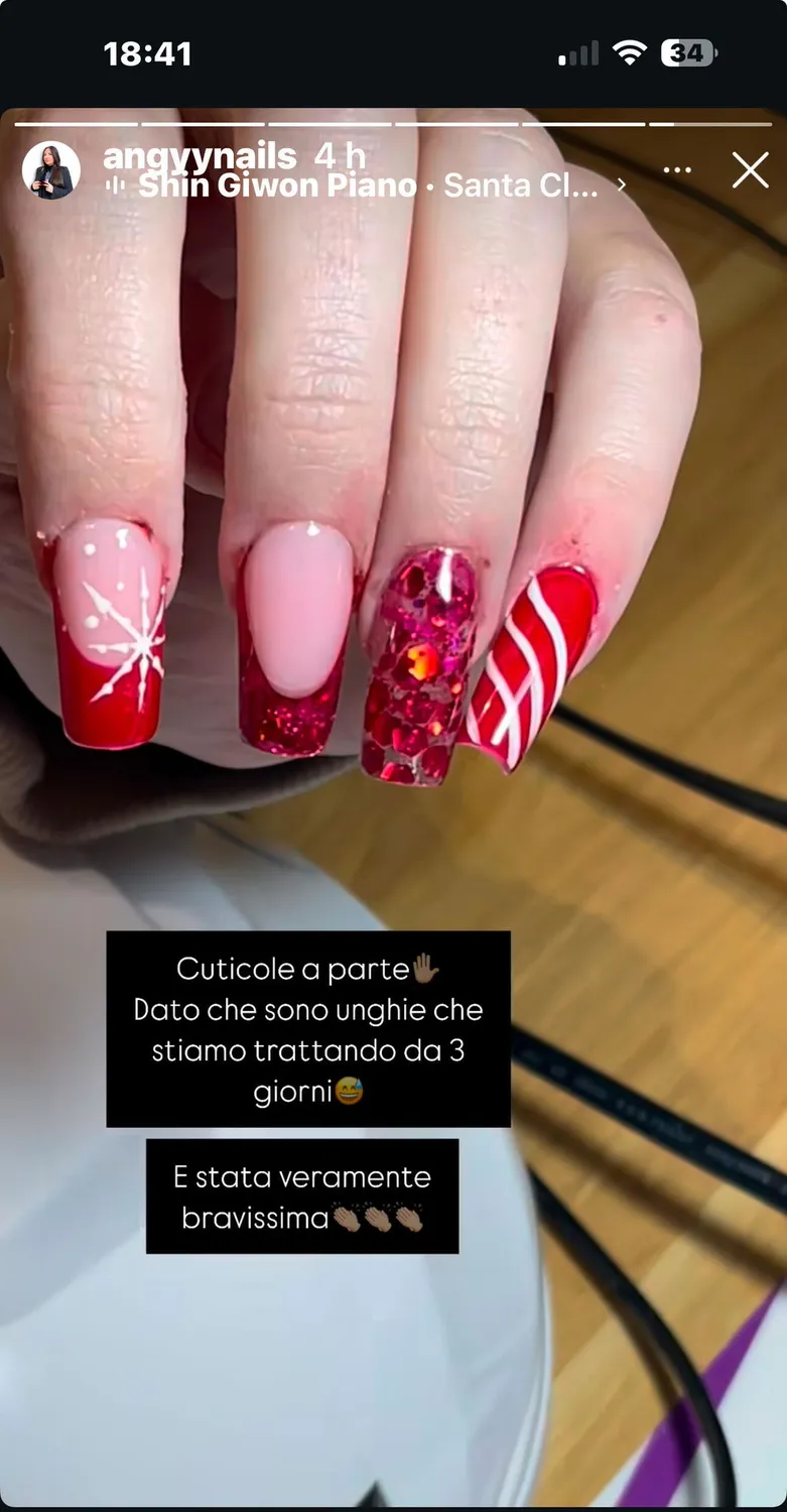 Diva Nails Corso Ricostruzione Unghie Napoli in Sede Completo
