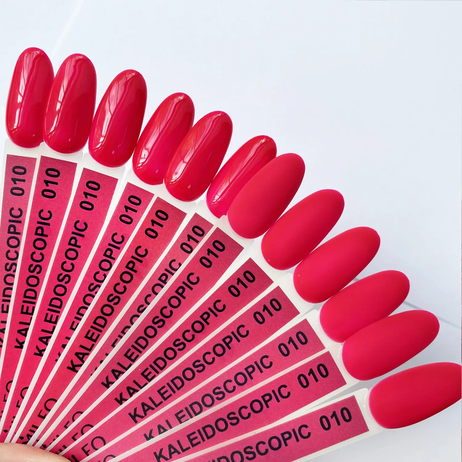 Komilfo Kaleidoscopic K010 smalto semipermanente 8 ml fucsia neon