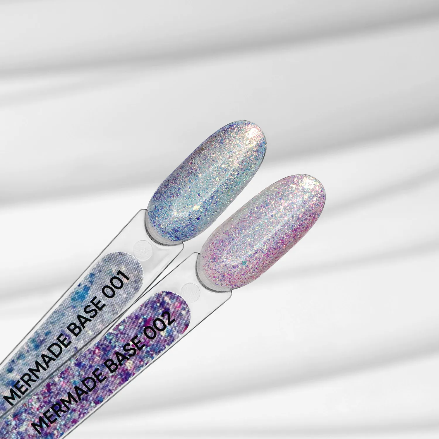 Komilfo Mermade Base 002 base glitter unghie 10 ml